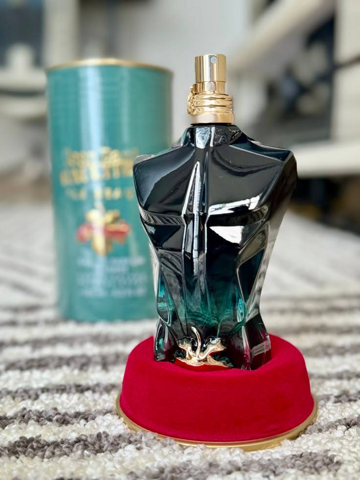 Perfume🖤 LE BEAU LE PARFUM – JEAN PAUL GAULTIER 🖤- 100ml  Aroma:Dulce, elegante y seductor 🍍🔥 con notas de coco y tonka que enamoran 😎✨