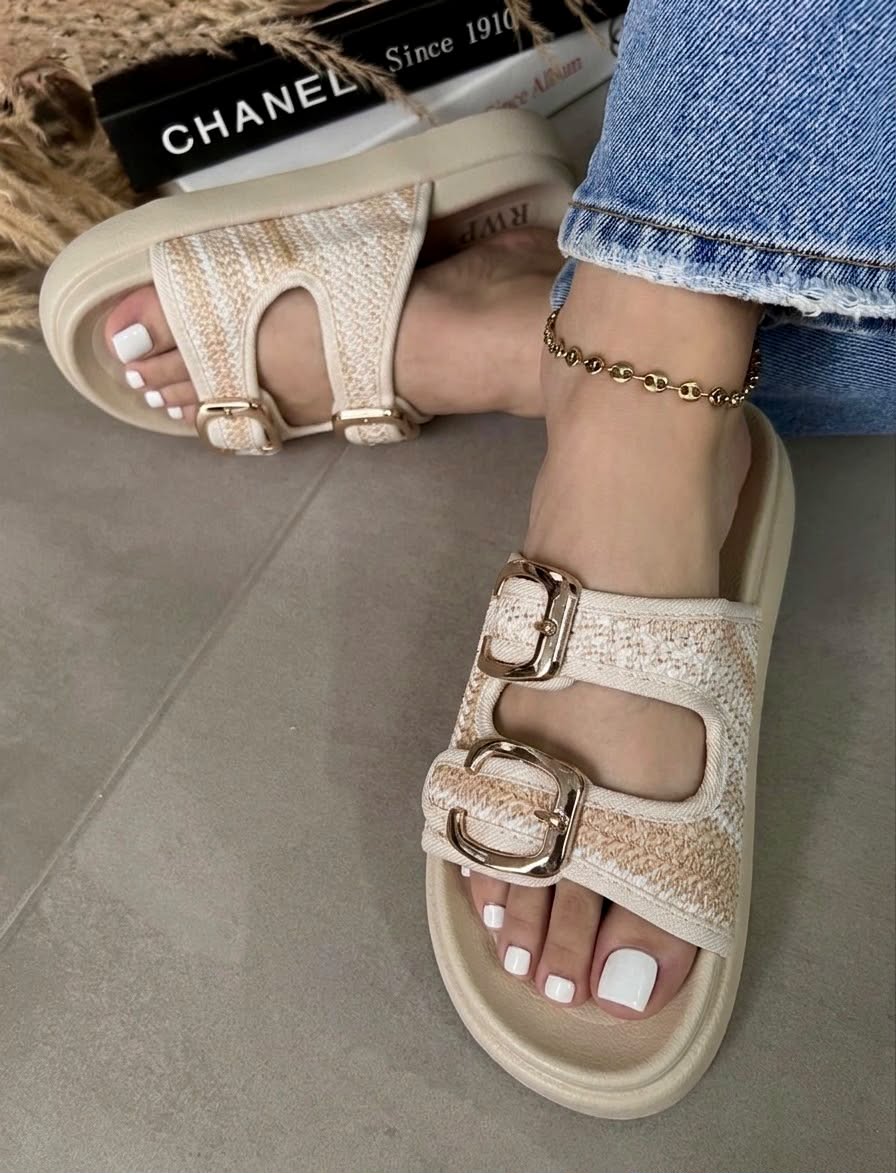 SANDALIA PVC